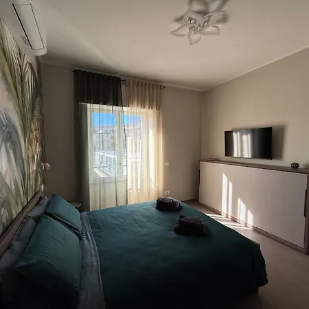 Bamboo - Free Private Parking Sanremo